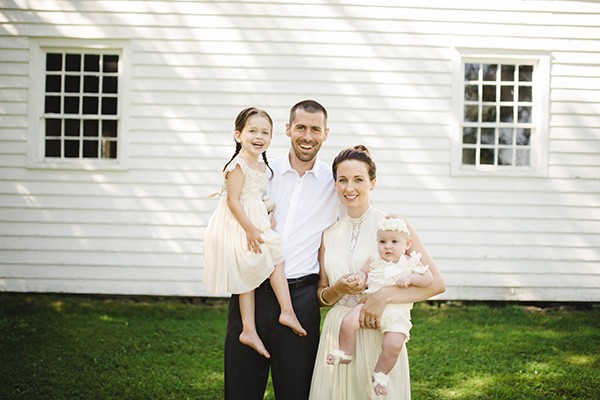White Chapel Family Photos - ABC015